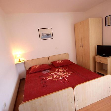 Apartments Ivka Omiš Zimmer foto