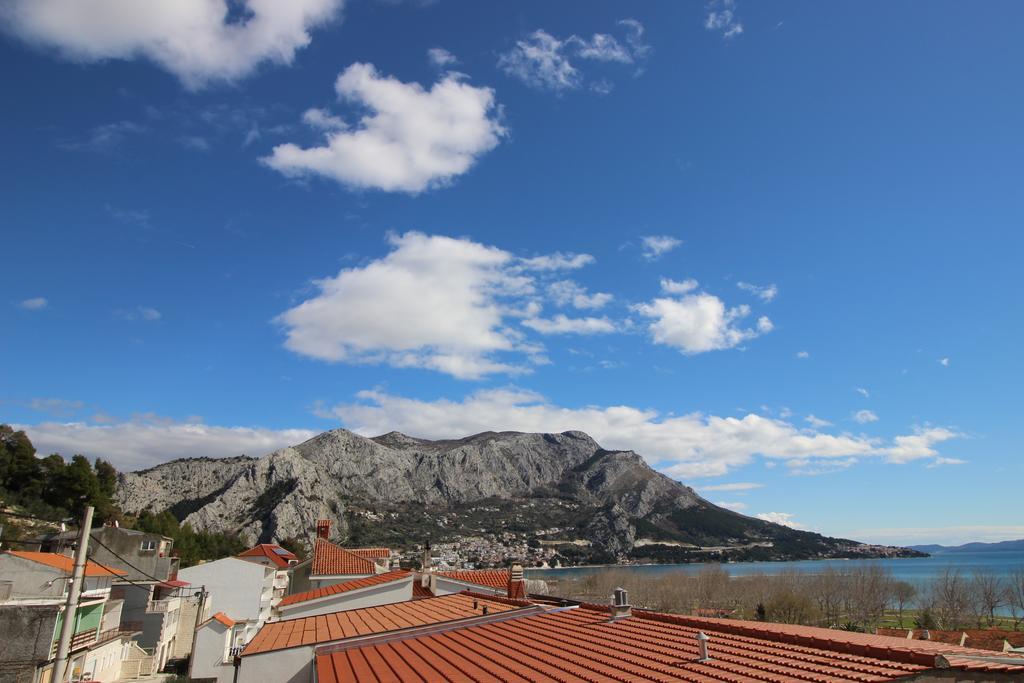 Apartments Ivka Omiš Exterior foto